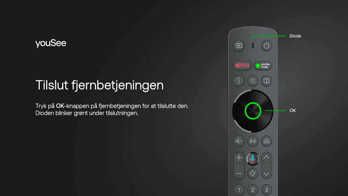 Installationsskærmen viser en guide til at tilslutte fjernbetjeningen med markeret diode og OK‑knap på den sorte fjernbetjening.